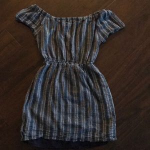 Super cute off the shoulder dress from target.